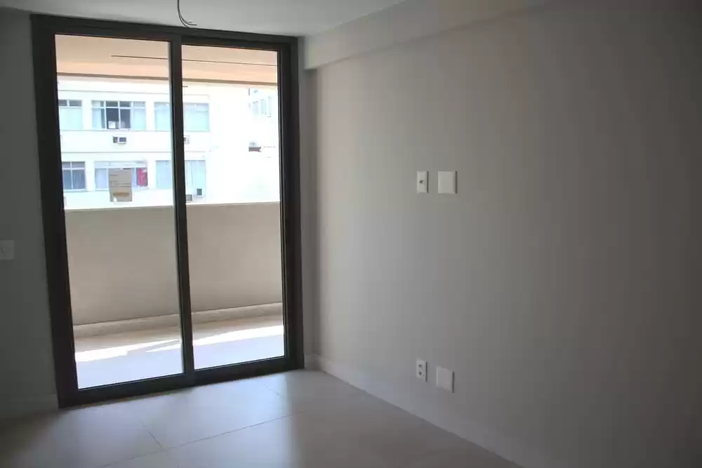 RG_202_1_SUITE